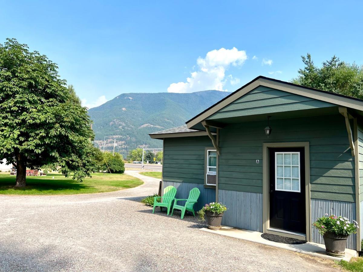 Glacier'S Edge Cabins Columbia Falls Exterior foto